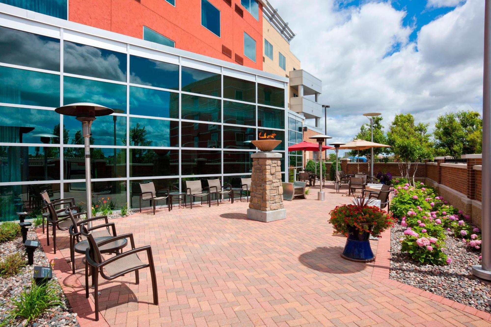 Courtyard Minneapolis Maple Grove Arbor Lakes מראה חיצוני תמונה