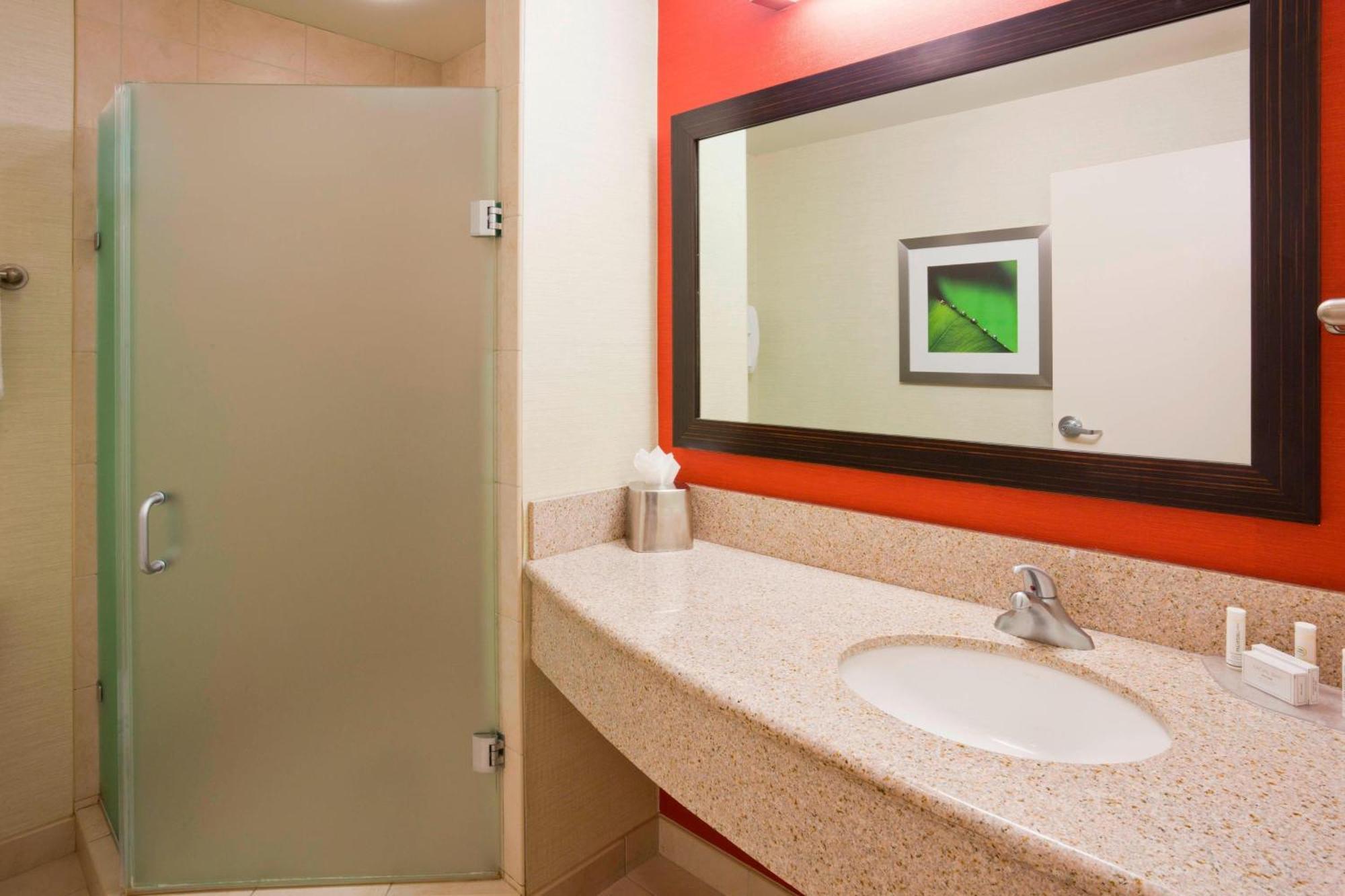 Courtyard Minneapolis Maple Grove Arbor Lakes מראה חיצוני תמונה